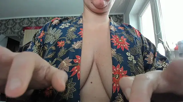 kellyxx34 online show from November 18, 2025, 9:25 am