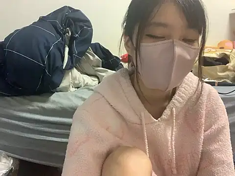 Snapshot of ituki_0415 chatting on November 11, 2025, 5:13 pm ituki 0415 online show from November 11, 2025, 5:13 pm