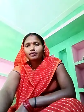 Snapshot of Cm_pooja chatting on February 9, 2026, 9:35 am Cm pooja online show from February 9, 2026, 9:35 am