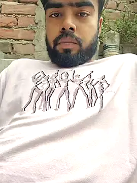 soniriyaa010101 online show from October 26, 2025, 9:26 am