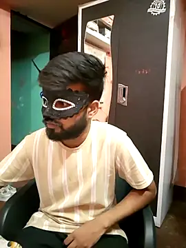 soniriyaa010101 online show from March 1, 2026, 6:43 pm