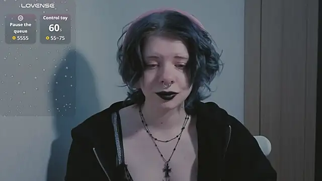 Snapshot of Alice_Zev chatting on May 26, 2026, 11:23 pm Alice Zev online show from May 26, 2026, 11:23 pm