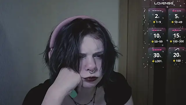 Alice Zev online show from June 25, 2026, 11:20 pm