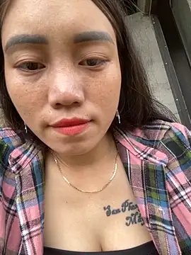 Snapshot of chipp-bong chatting on October 7, 2025, 1:58 am chipp-bong online show from October 7, 2025, 1:58 am