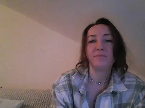 Valessya online show from May 7, 2026, 6:57 pm