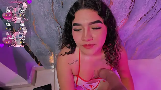 mia cataleiya online show from November 18, 2025, 11:47 am