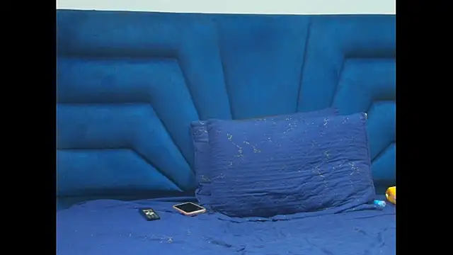 Snapshot of Angell_cooper chatting on March 25, 2026, 1:06 pm Angell cooper online show from March 25, 2026, 1:06 pm