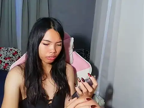 Snapshot of cutie_milker chatting on June 13, 2026, 5:27 am cutie milker online show from June 13, 2026, 5:27 am