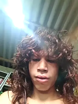 Snapshot of kiimferv chatting on November 11, 2025, 1:11 pm kiimferv online show from November 11, 2025, 1:11 pm