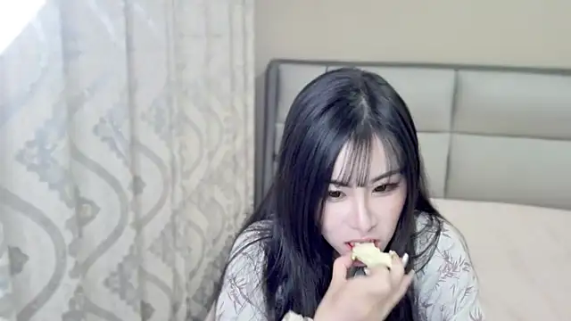 Snapshot of XIAOYU7-2025 chatting on October 16, 2025, 12:06 pm XIAOYU7-2025 online show from October 16, 2025, 12:06 pm