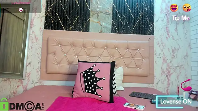 Caroline daring online show from September 29, 2025, 12:21 pm