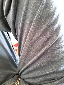 Chanderi19 online show from November 20, 2025, 8:14 am