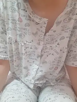 Snapshot of Lamya-dalo3a chatting on September 23, 2025, 12:13 am Lamya-dalo3a online show from September 23, 2025, 12:13 am