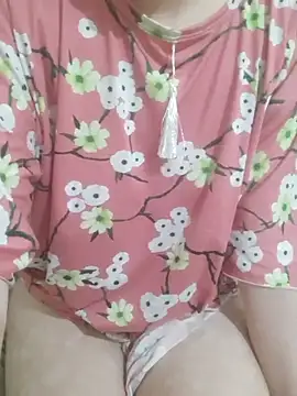 Snapshot of Lamya-dalo3a chatting on October 31, 2025, 1:06 am Lamya-dalo3a online show from October 31, 2025, 1:06 am