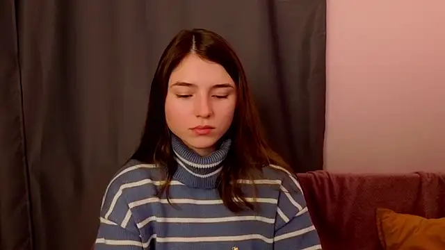 KeikoWideman online show from October 16, 2025, 7:37 pm