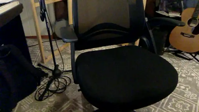 cumhang1001 online show from November 12, 2025, 11:58 pm