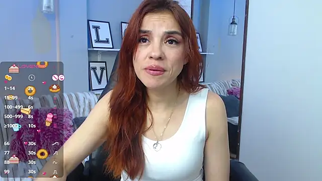 KendallWood  online show from April 11, 2026, 10:58 pm