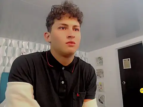 Snapshot of Axel_savage chatting on September 19, 2025, 12:39 pm Axel savage online show from September 19, 2025, 12:39 pm