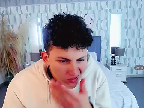 Snapshot of Axel_savage chatting on October 26, 2025, 12:11 pm Axel savage online show from October 26, 2025, 12:11 pm