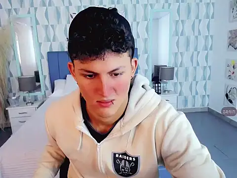 Snapshot of Axel_savage chatting on October 27, 2025, 2:54 pm Axel savage online show from October 27, 2025, 2:54 pm