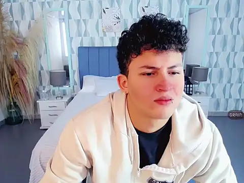 Snapshot of Axel_savage chatting on October 29, 2025, 12:07 pm Axel savage online show from October 29, 2025, 12:07 pm