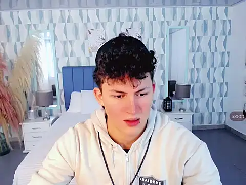 Snapshot of Axel_savage chatting on November 3, 2025, 12:06 pm Axel savage online show from November 3, 2025, 12:06 pm