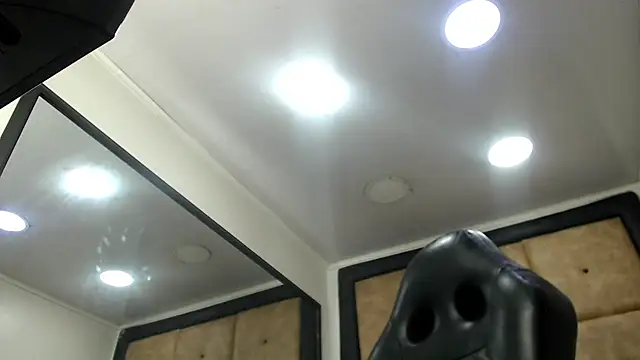 BrindyMichell online show from September 18, 2025, 7:38 pm