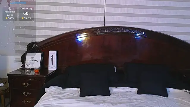 Lia Teen online show from September 18, 2025, 2:02 am