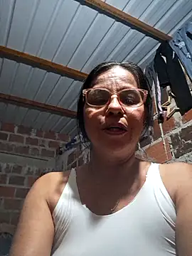 Lucerito-Hot online show from December 2, 2025, 2:28 am