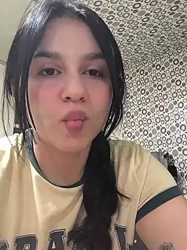 Snapshot of Daniela-rosee chatting on July 2, 2026, 3:17 am Daniela-rosee online show from July 2, 2026, 3:17 am