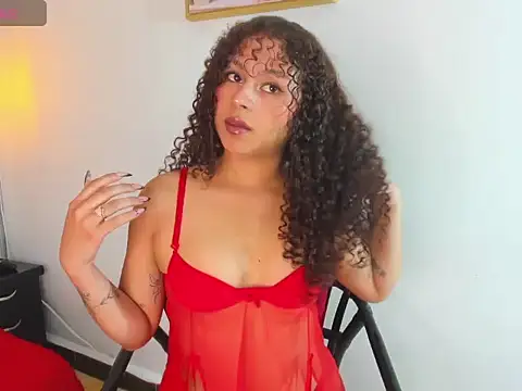 Sofiapassionne online show from February 13, 2026, 2:13 pm