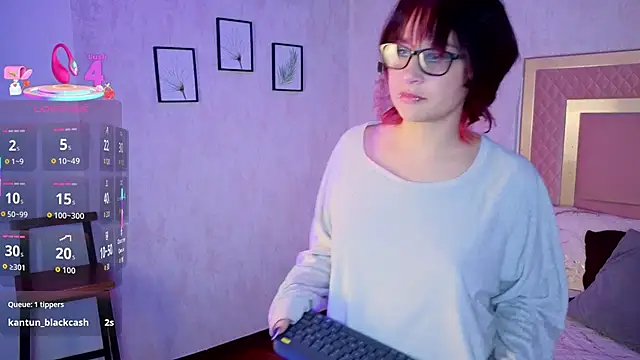 RobinBennett online show from December 14, 2025, 1:11 am