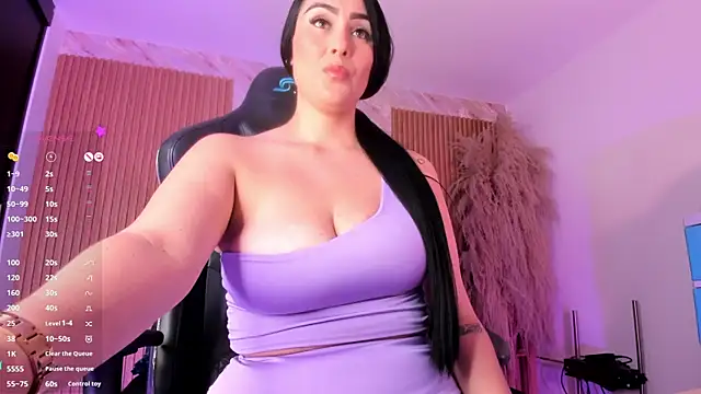 ashly moonn online show from October 4, 2025, 2:15 pm