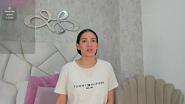 Snapshot of Skylerwhite02 chatting on October 29, 2025, 7:59 pm Skylerwhite02 online show from October 29, 2025, 7:59 pm