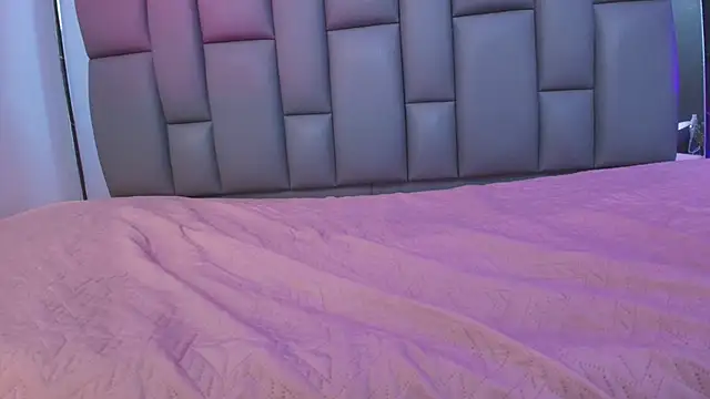 Snapshot of kissme_luna chatting on October 4, 2025, 7:01 pm kissme luna online show from October 4, 2025, 7:01 pm