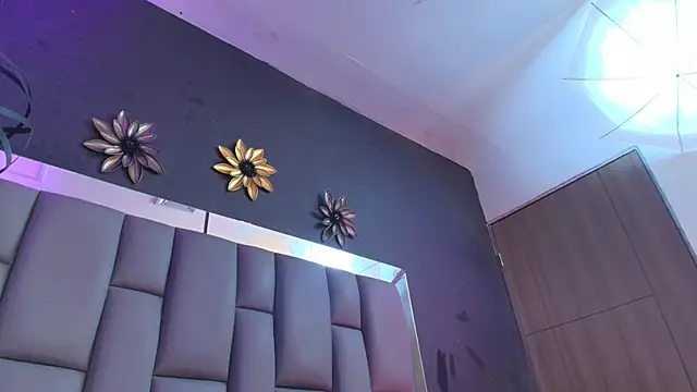 Snapshot of kissme_luna chatting on November 11, 2025, 7:03 pm kissme luna online show from November 11, 2025, 7:03 pm