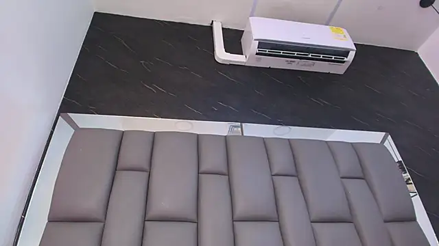 kissme luna online show from February 13, 2026, 7:10 pm