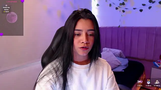 MarilynWhite  online show from January 15, 2026, 8:01 pm