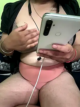 Snapshot of Monika_9Gupta070 chatting on October 26, 2025, 6:47 pm Monika 9Gupta070 online show from October 26, 2025, 6:47 pm