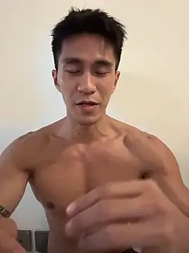 gooodboiii online show from April 25, 2026, 1:14 pm