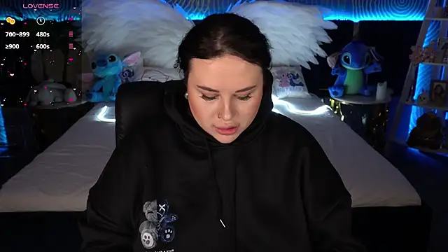 SerahMirabeli online show from October 12, 2025, 6:51 pm