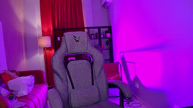 FlexyFox online show from June 10, 2026, 4:28 pm