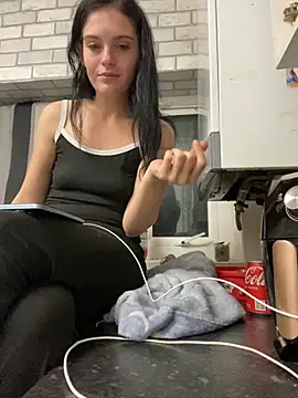 Camwithchlox online show from October 1, 2025, 11:44 pm