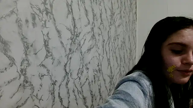 Camwithchlox online show from November 5, 2025, 1:05 am