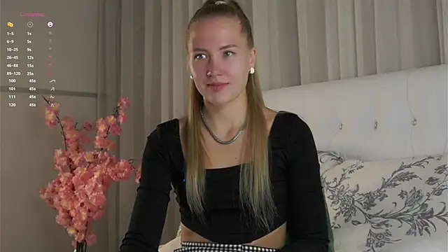 AlbaMesick online show from September 19, 2025, 12:06 pm