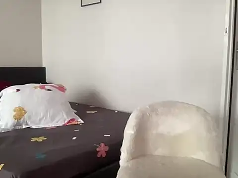 Snapshot of lannaah_ chatting on September 27, 2025, 8:19 am lannaah online show from September 27, 2025, 8:19 am