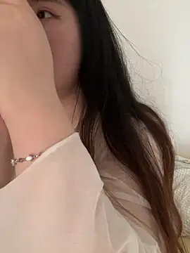 xxwang20 online show from April 11, 2026, 5:12 am