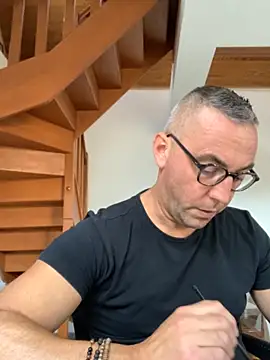 Marronglace1 online show from October 7, 2025, 3:20 pm