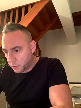 Marronglace1 online show from November 16, 2025, 4:56 pm