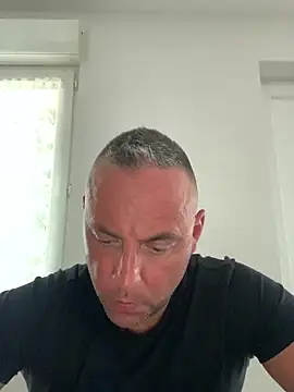 Snapshot of Marronglace1 chatting on June 3, 2026, 4:01 pm Marronglace1 online show from June 3, 2026, 4:01 pm